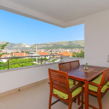 Apartments Ivan Trogir Exterior foto