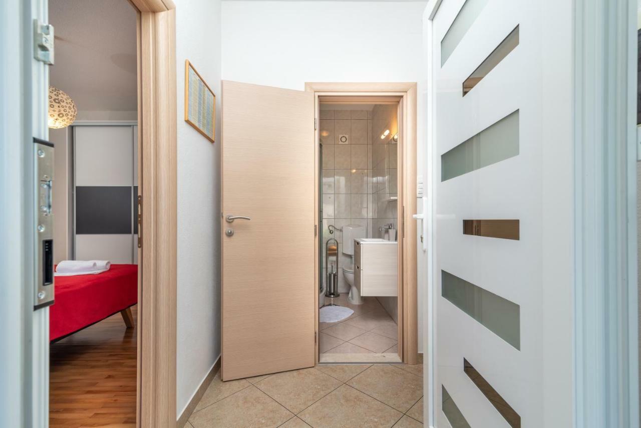 Apartments Ivan Trogir Exterior foto